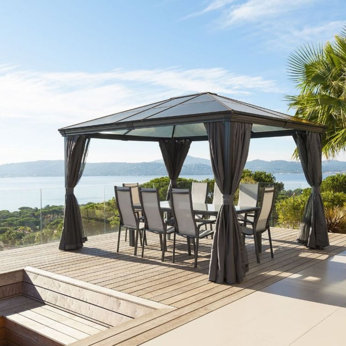 Tonnelles et tentes de réception