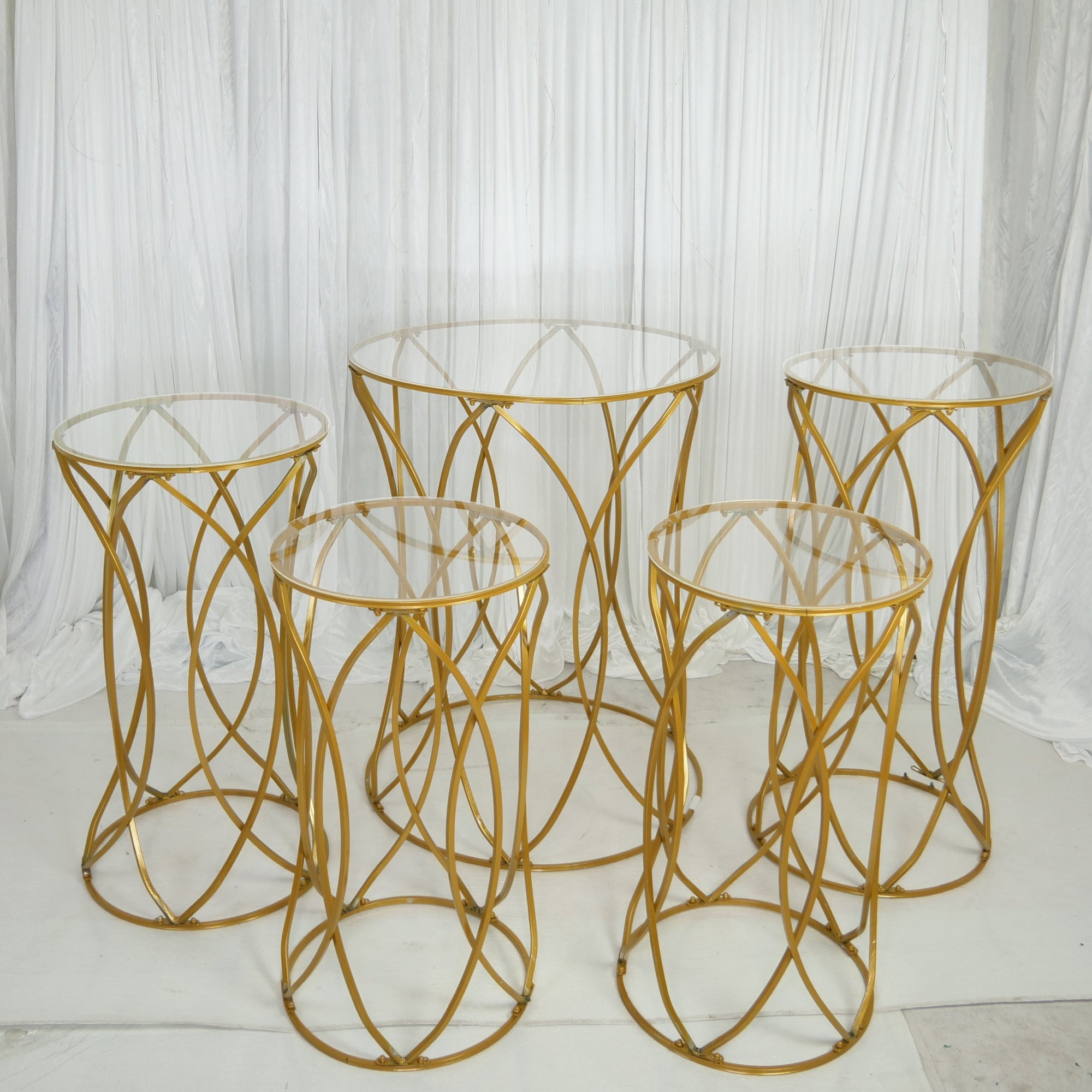 Location - Table à gâteau Somptueuse Sélène - 70cm