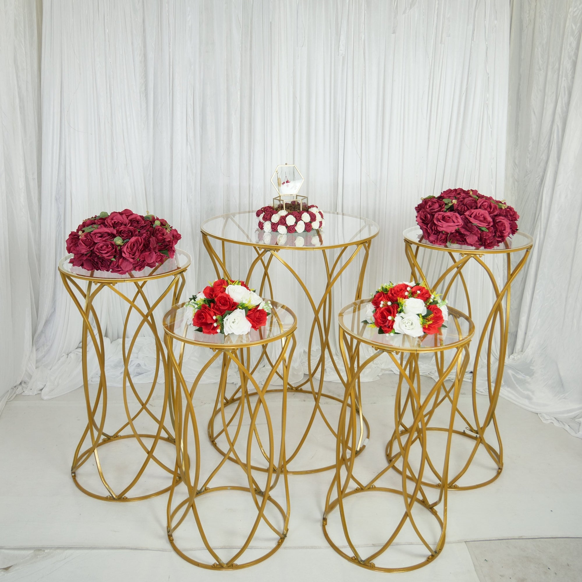 Location - Table à gâteau somptueuse Minerva Miniature - 40cm