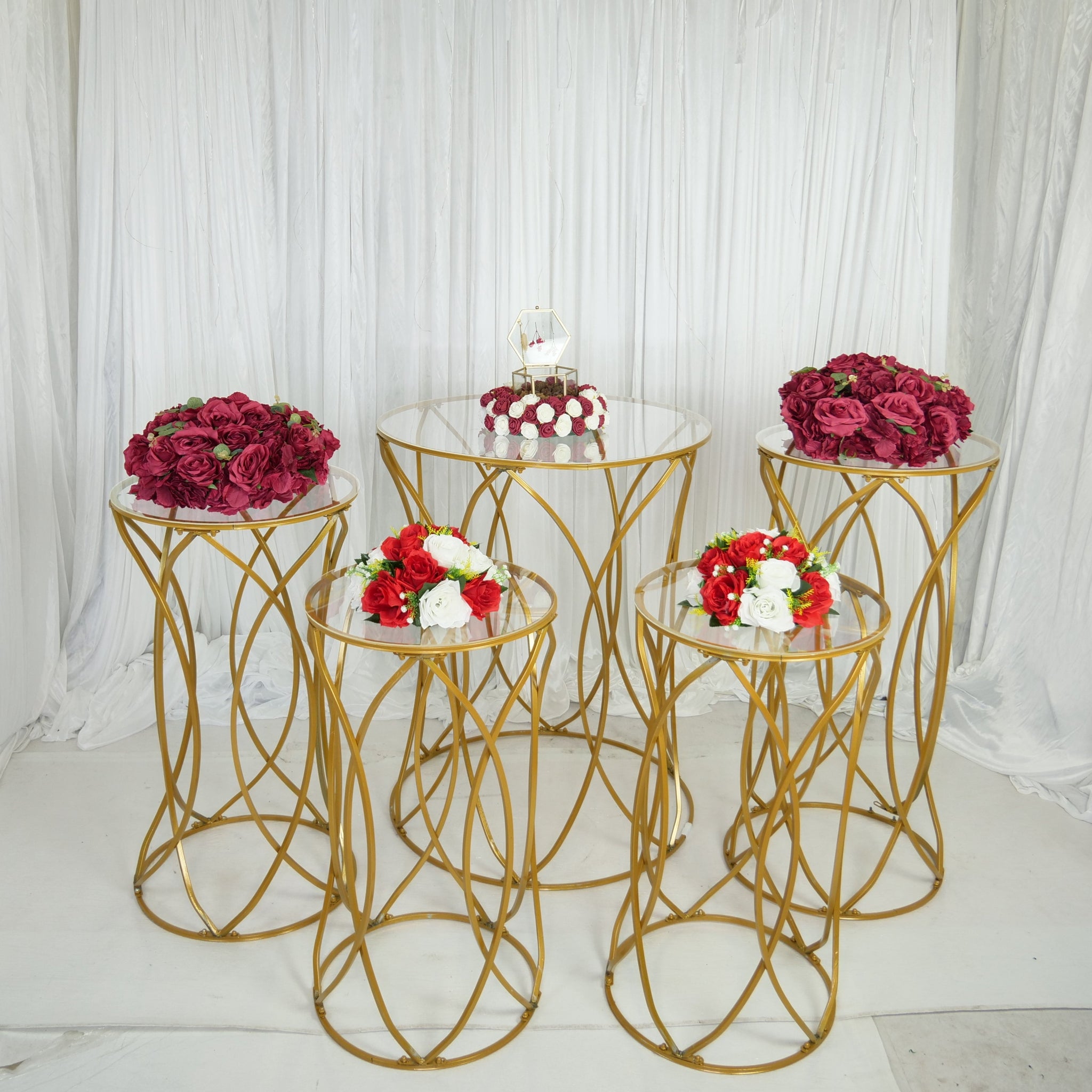 Location - Table à gâteau somptueuse Minerva Miniature - 40cm