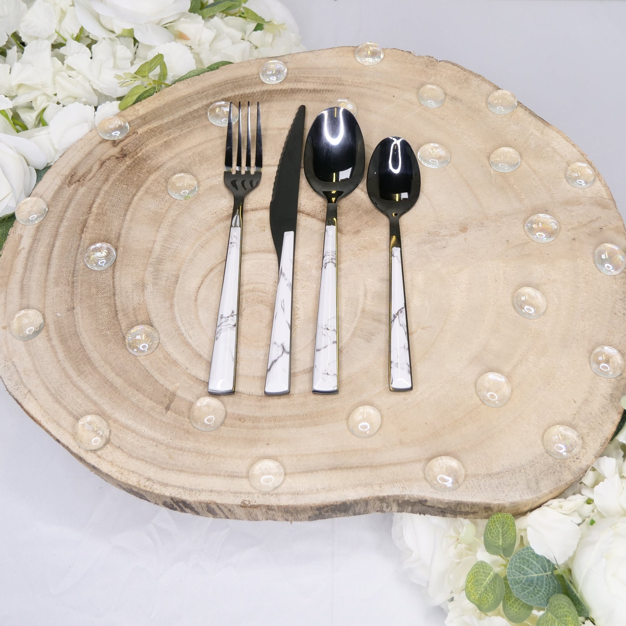 Location - Kit couverts premium Noir (4 pièces)