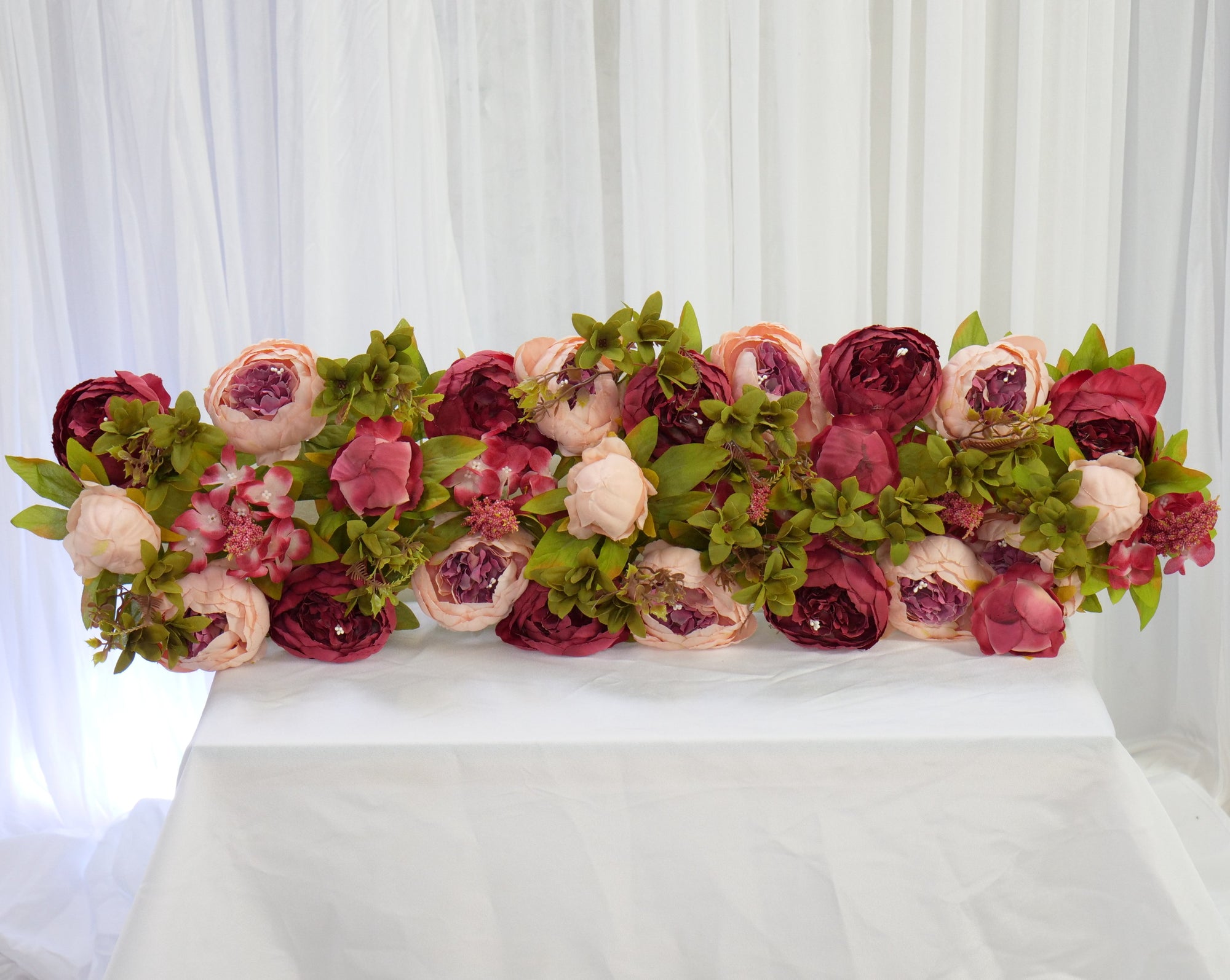 Location - Chemin de table floral rectangulaire 50x25cm Nude bordeaux