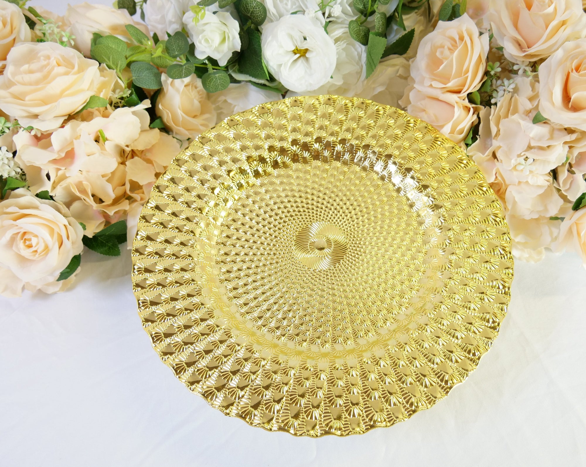 Location - Grand plat rond porte assiette doré prestige