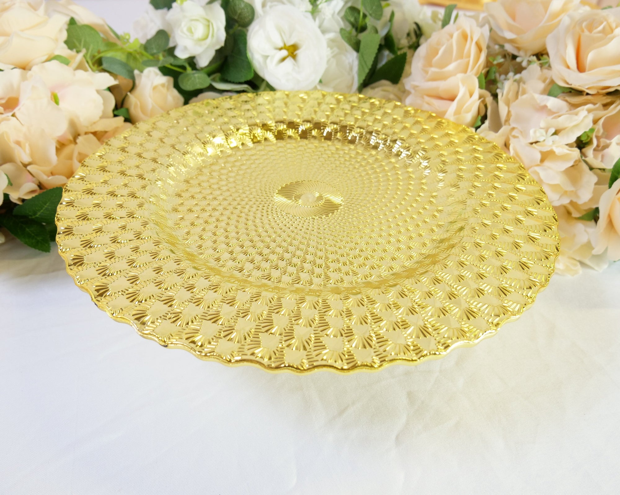 Location - Grand plat rond porte assiette doré prestige