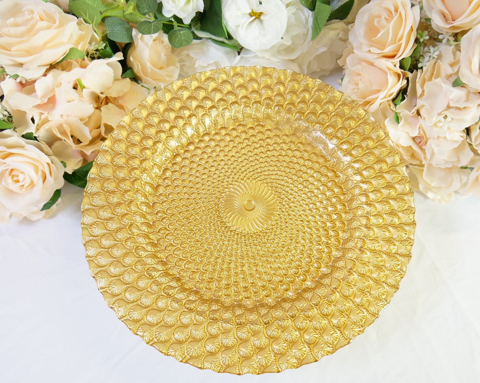 Location - Grand plat rond porte assiette doré prestige