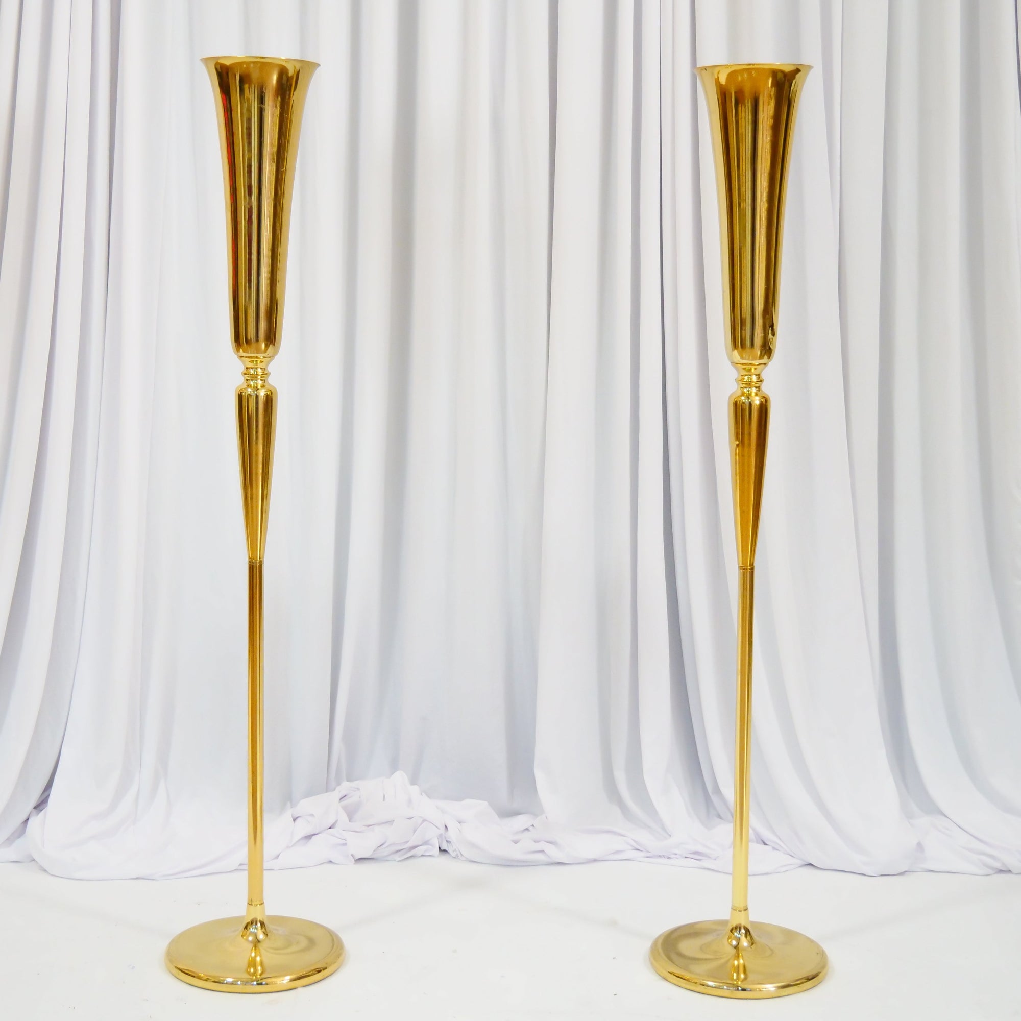 Location - Allée centrale décorée - Imagine doré