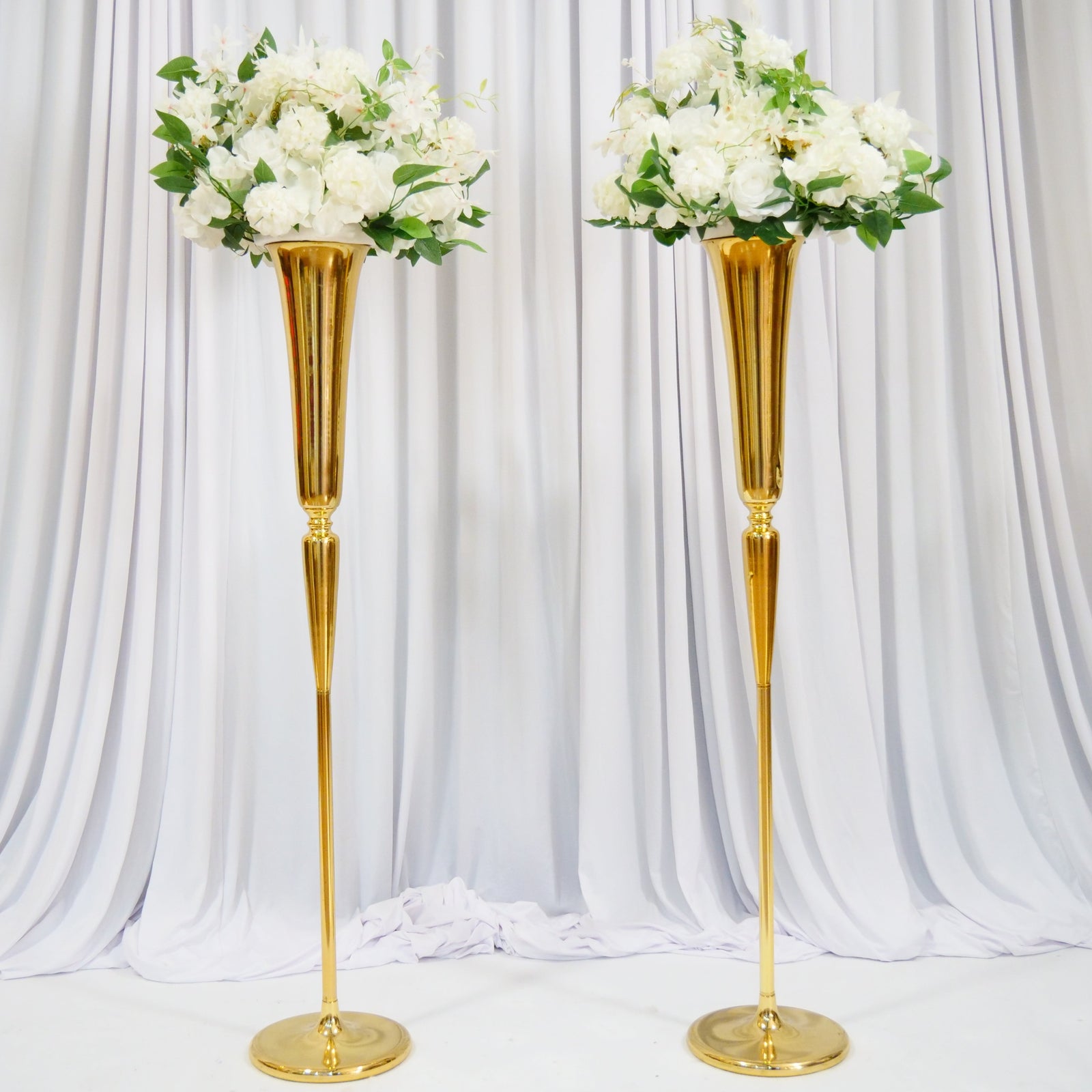 Location - Allée centrale décorée - Imagine doré