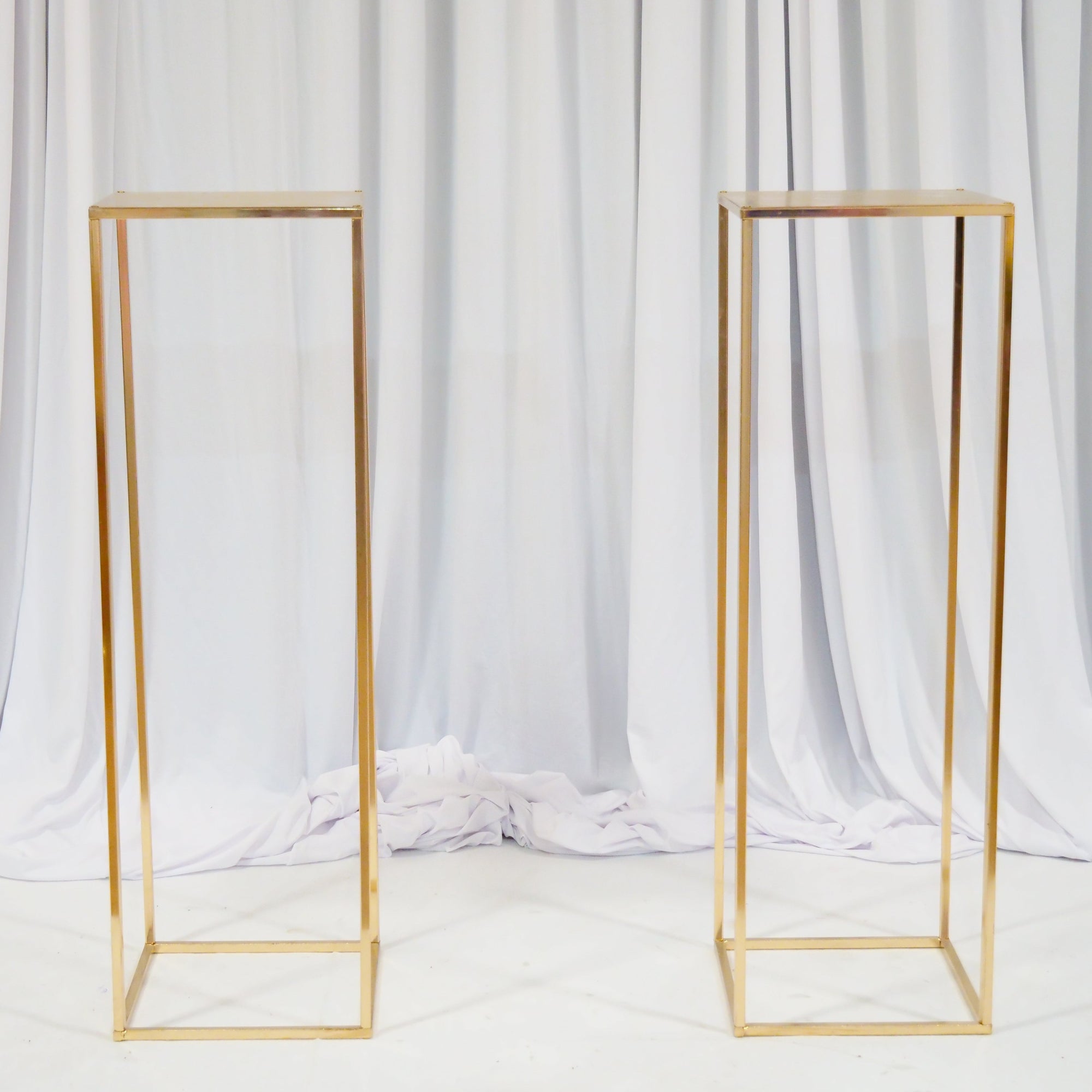 Location - Allée centrale décorée - Récital Doré 80