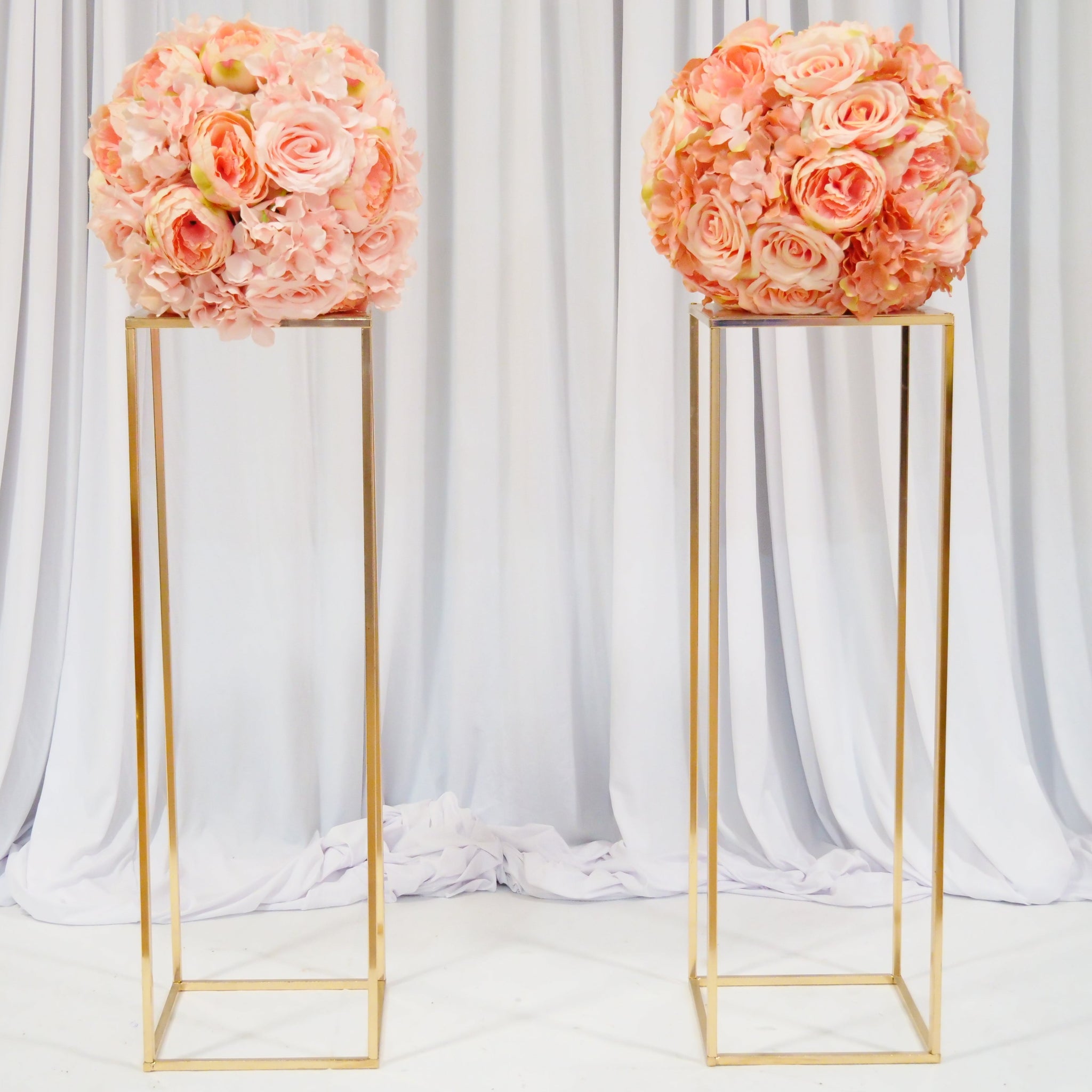 Location - Allée centrale décorée - Récital Doré 80