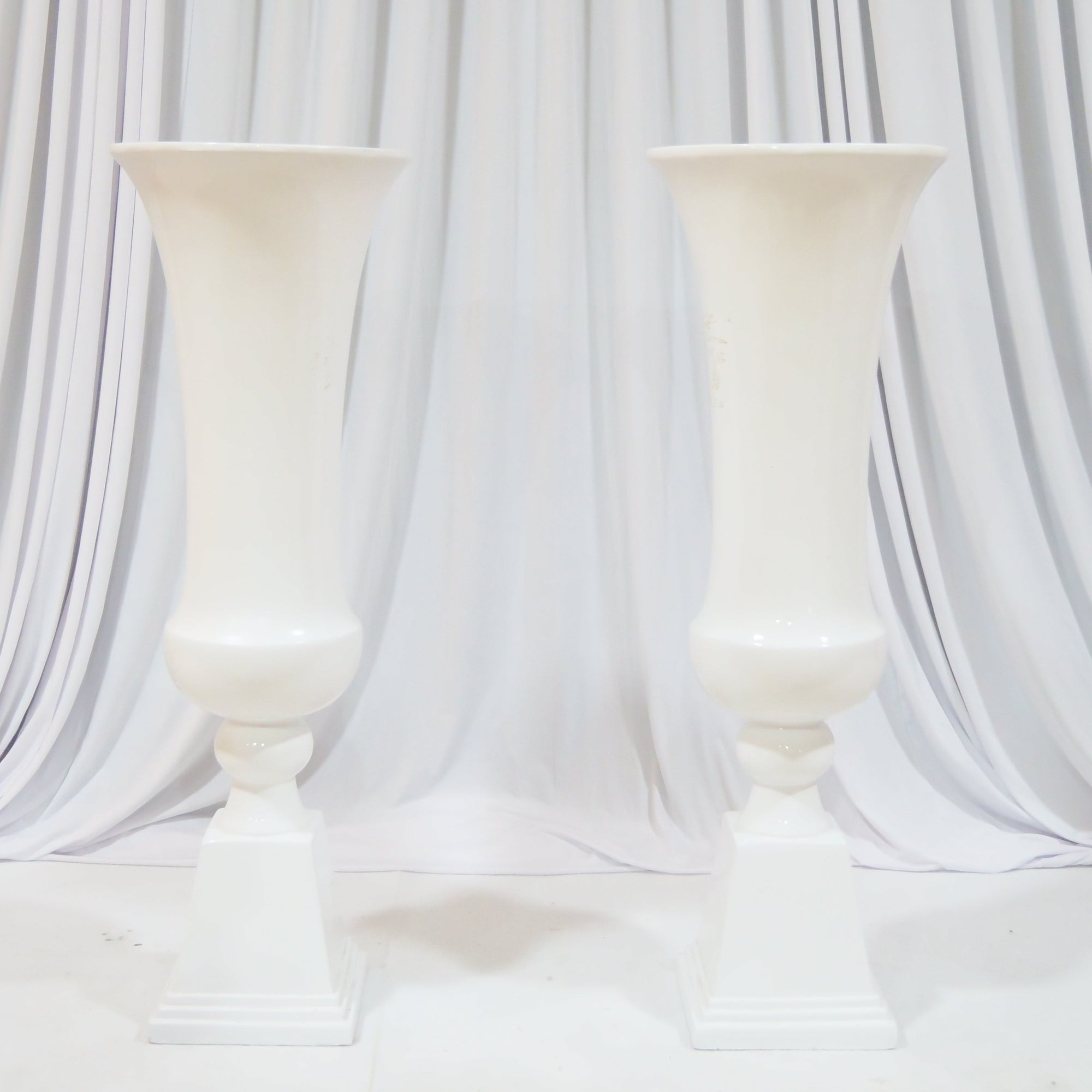 Location - Allée centrale décorée - Vase Luxe