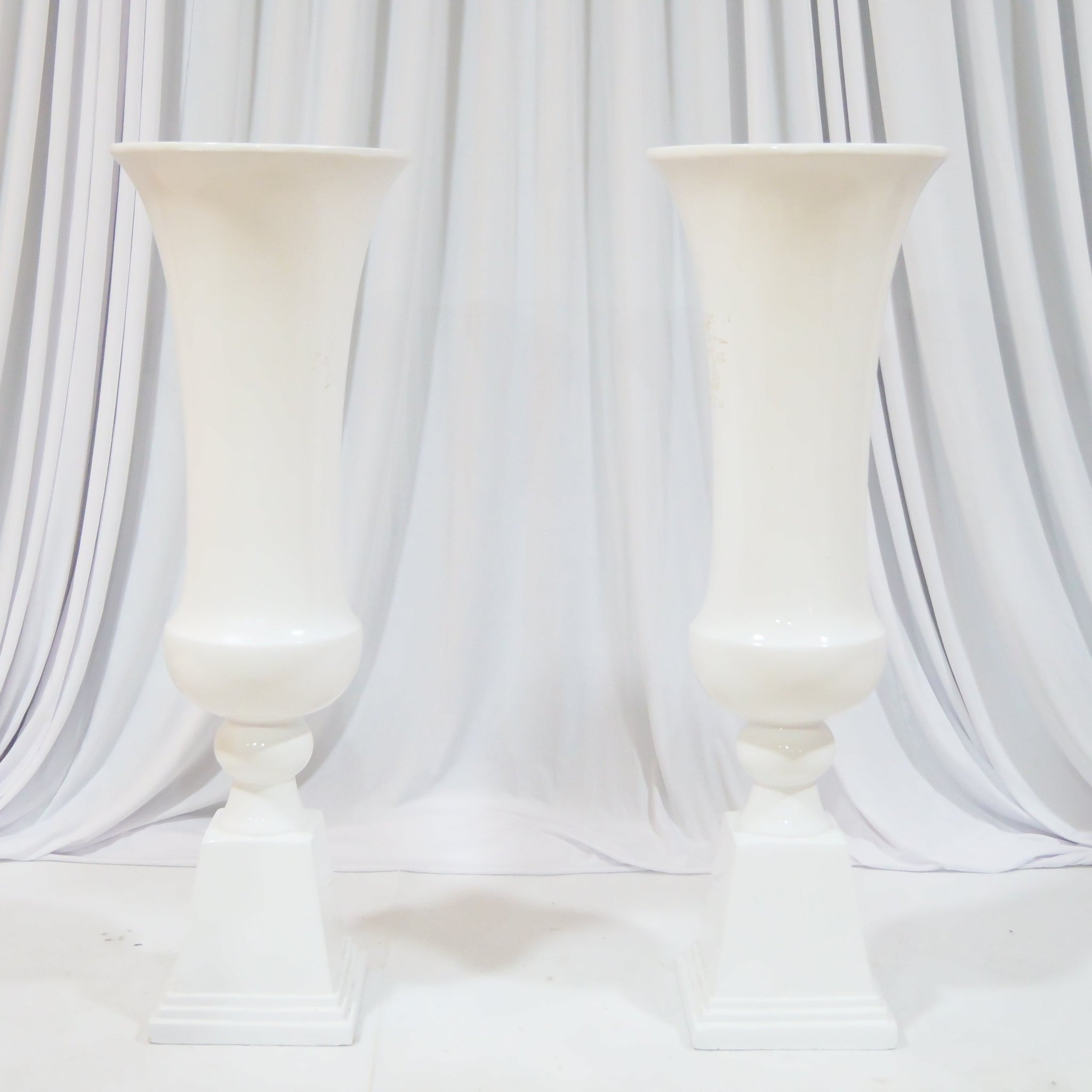 Location - Allée centrale décorée - Vase Luxe