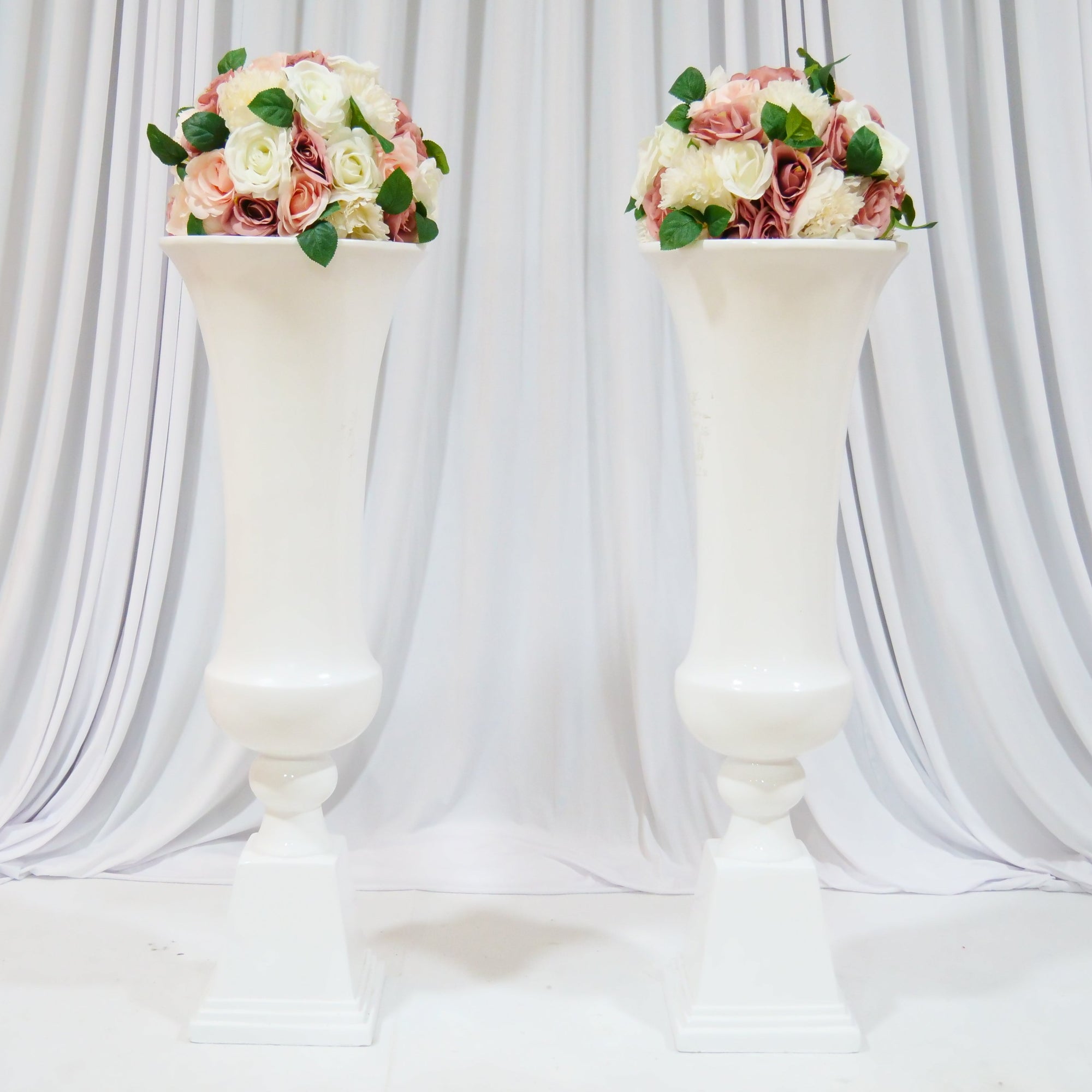 Location - Allée centrale décorée - Vase Luxe