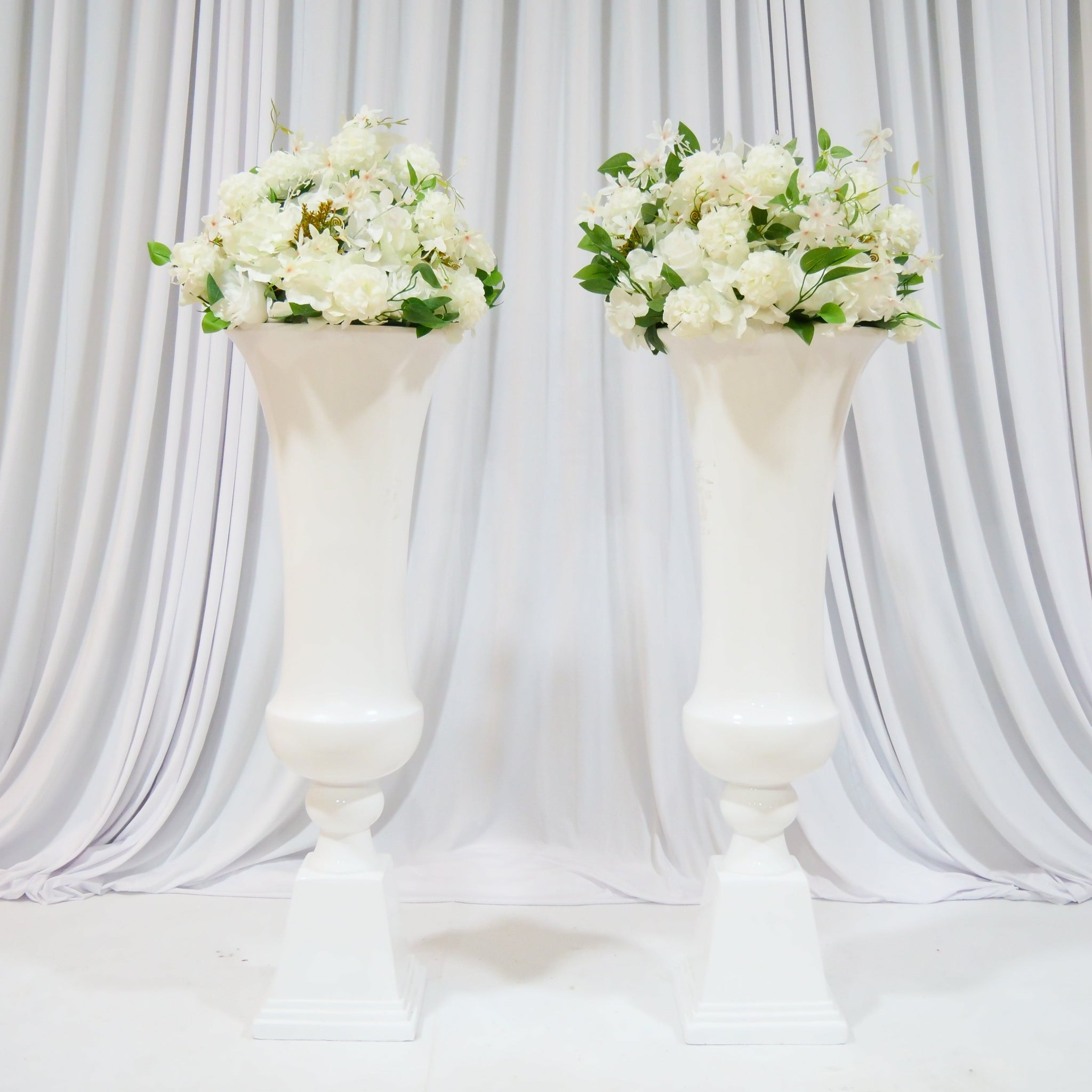 Location - Allée centrale décorée - Vase Luxe