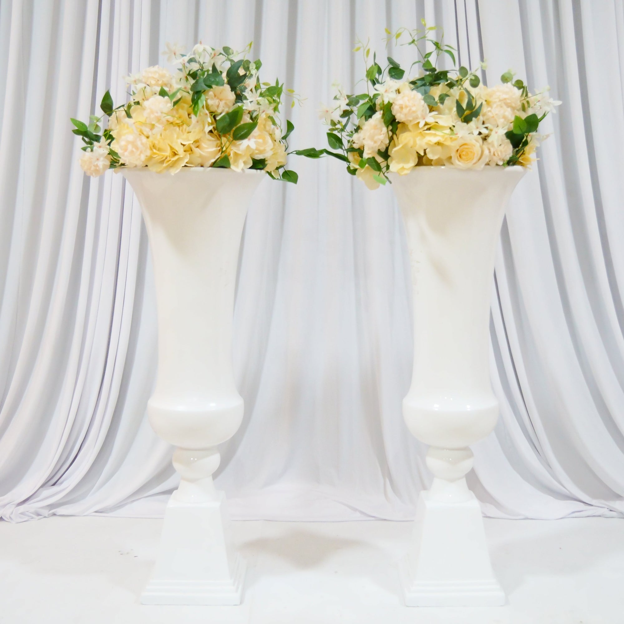 Location - Allée centrale décorée - Vase Luxe