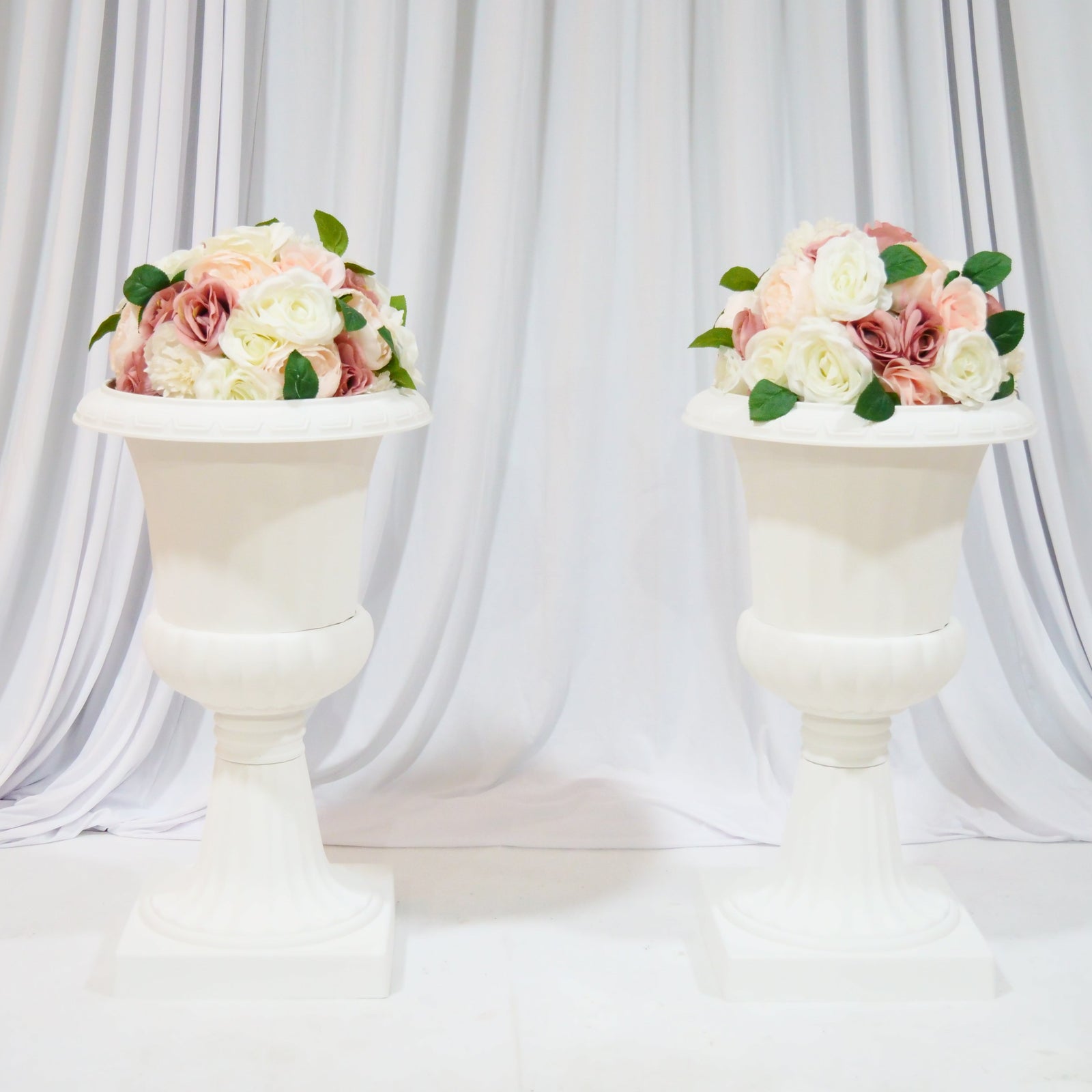 Location - Allée centrale décorée - Vasile 67