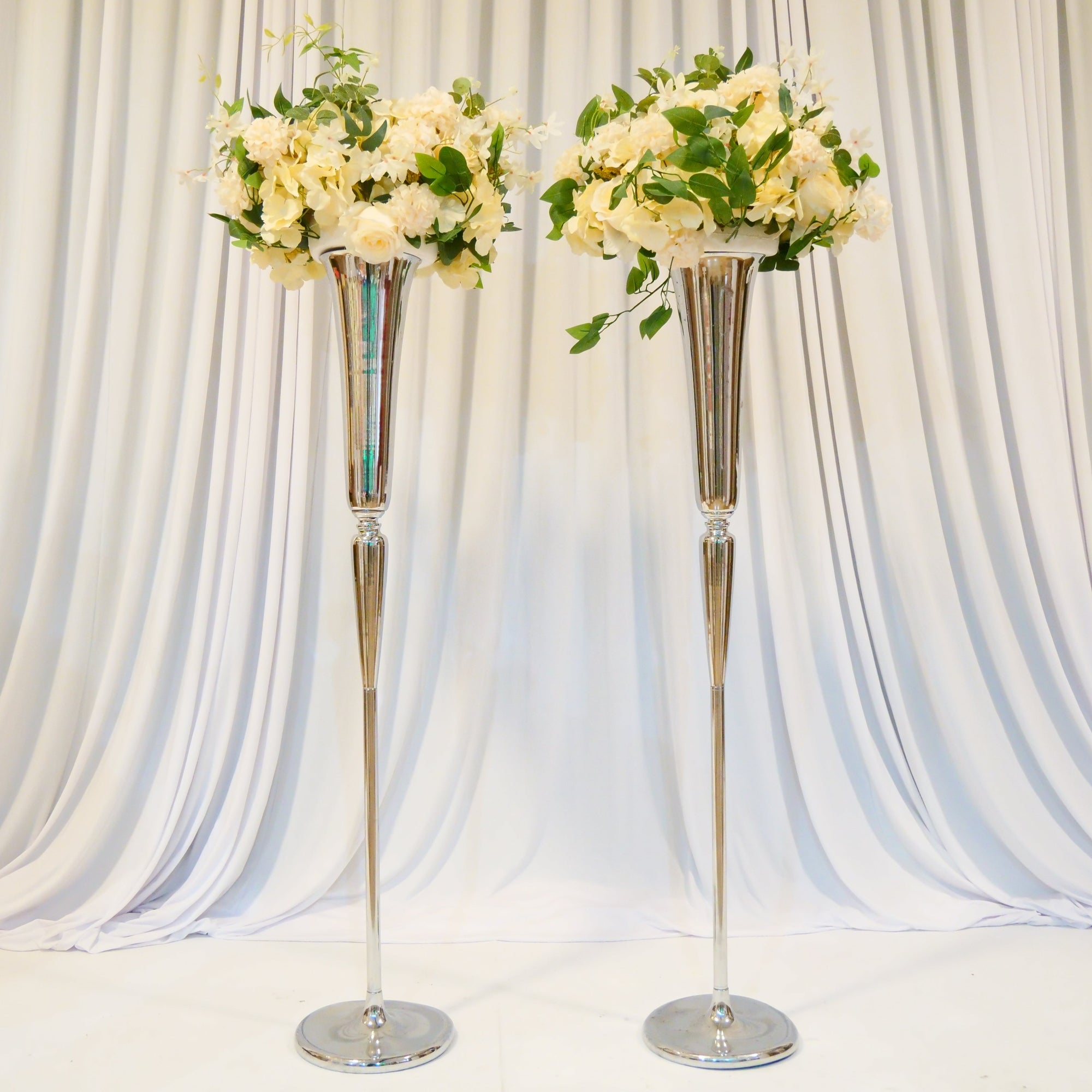 Location - Allée centrale décorée - Imagine argenté