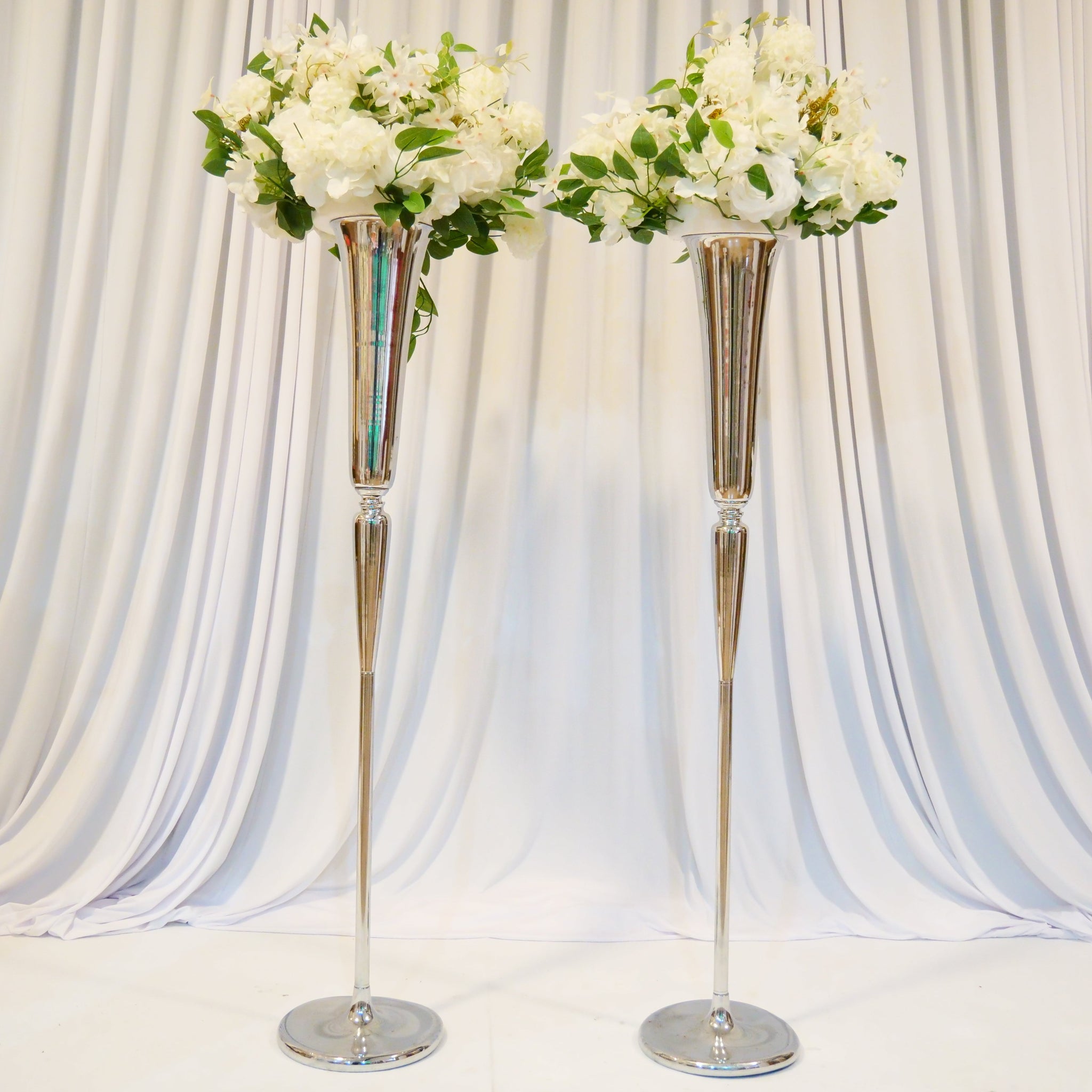 Location - Allée centrale décorée - Imagine argenté