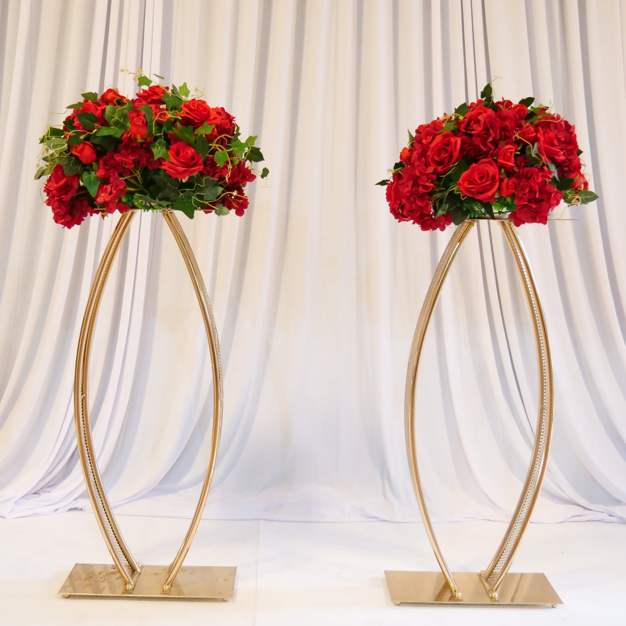 Location - Allée centrale décorée - Likes Doré