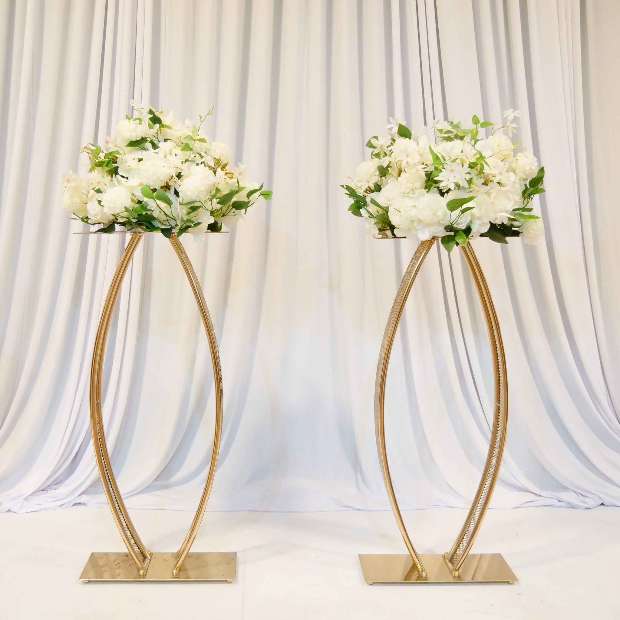 Location - Allée centrale décorée - Likes Doré