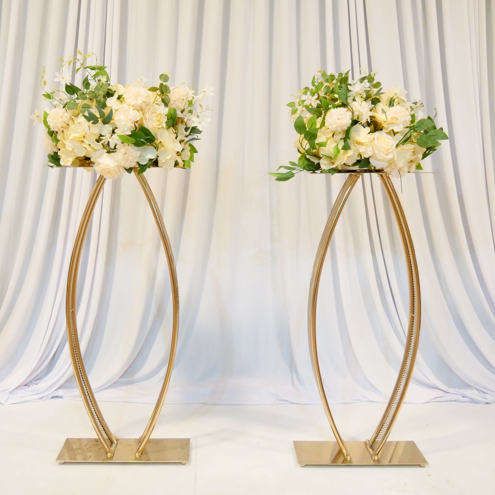 Location - Allée centrale décorée - Likes Doré