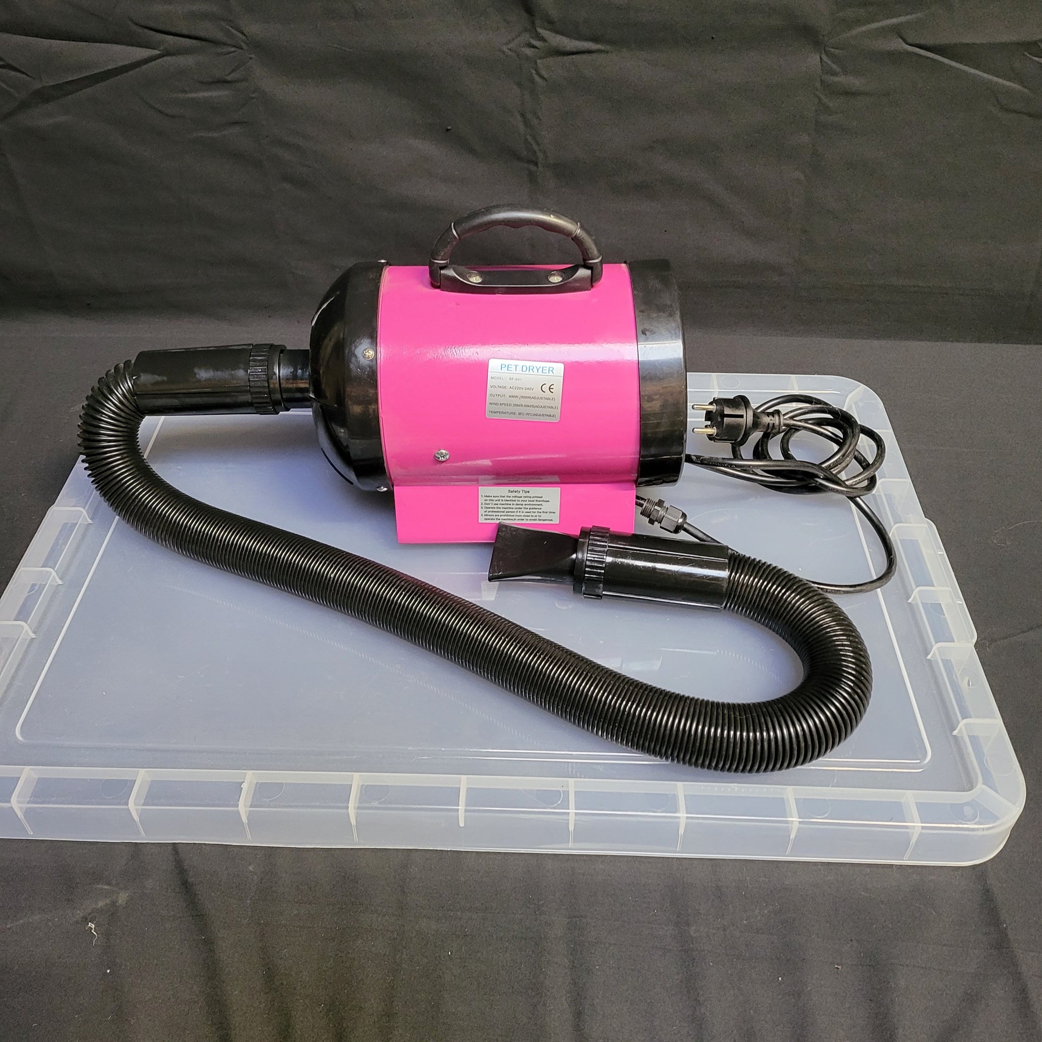 Location - Séchoir Sèche-Poils Toilettage pour Chiens Chats Animaux 2800W