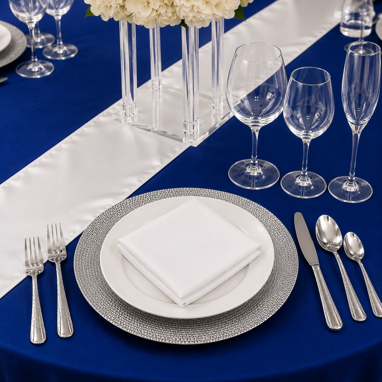 Location - [Table garnie PAP] Table ronde 10 personnes - Pack Élégance Bleu Roi