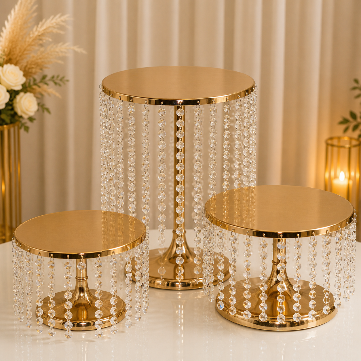 Location - Set de 3 présentoirs à gâteaux dorés en cristal ronds