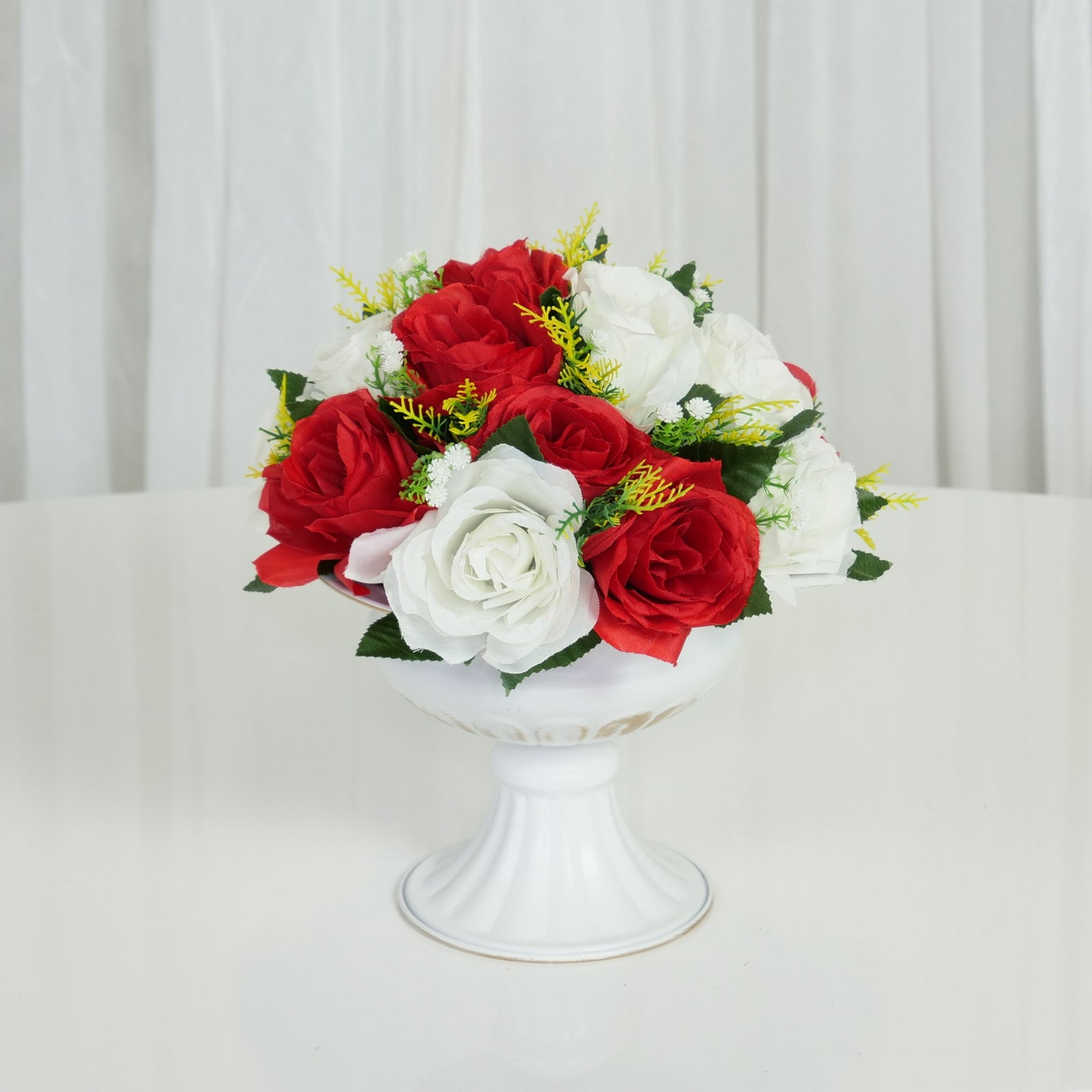 Location - Demi boule de fleurs Artificielles (15 Roses) blanc et rouge