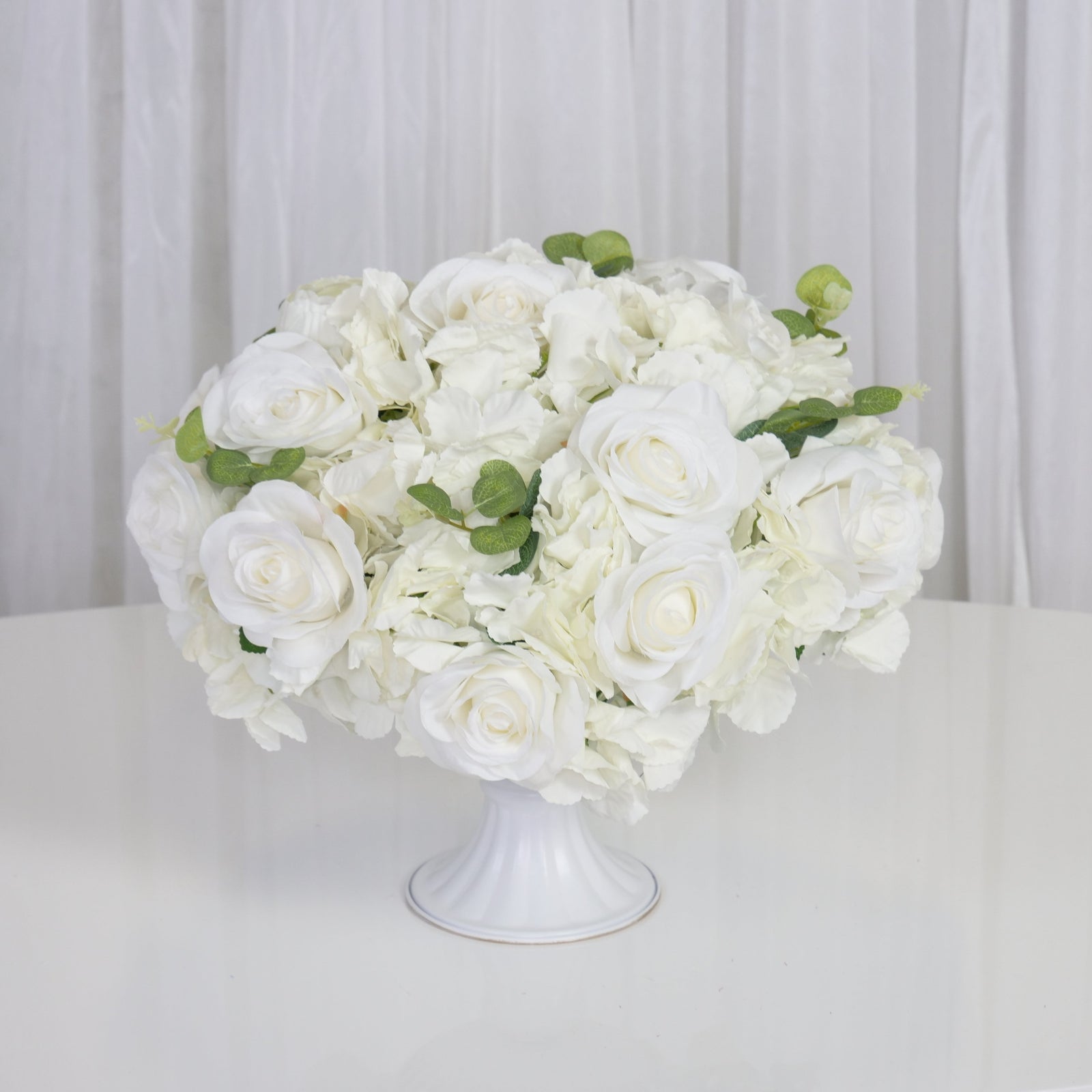 Location - Demi boule de fleurs Artificielles blanche 40cm