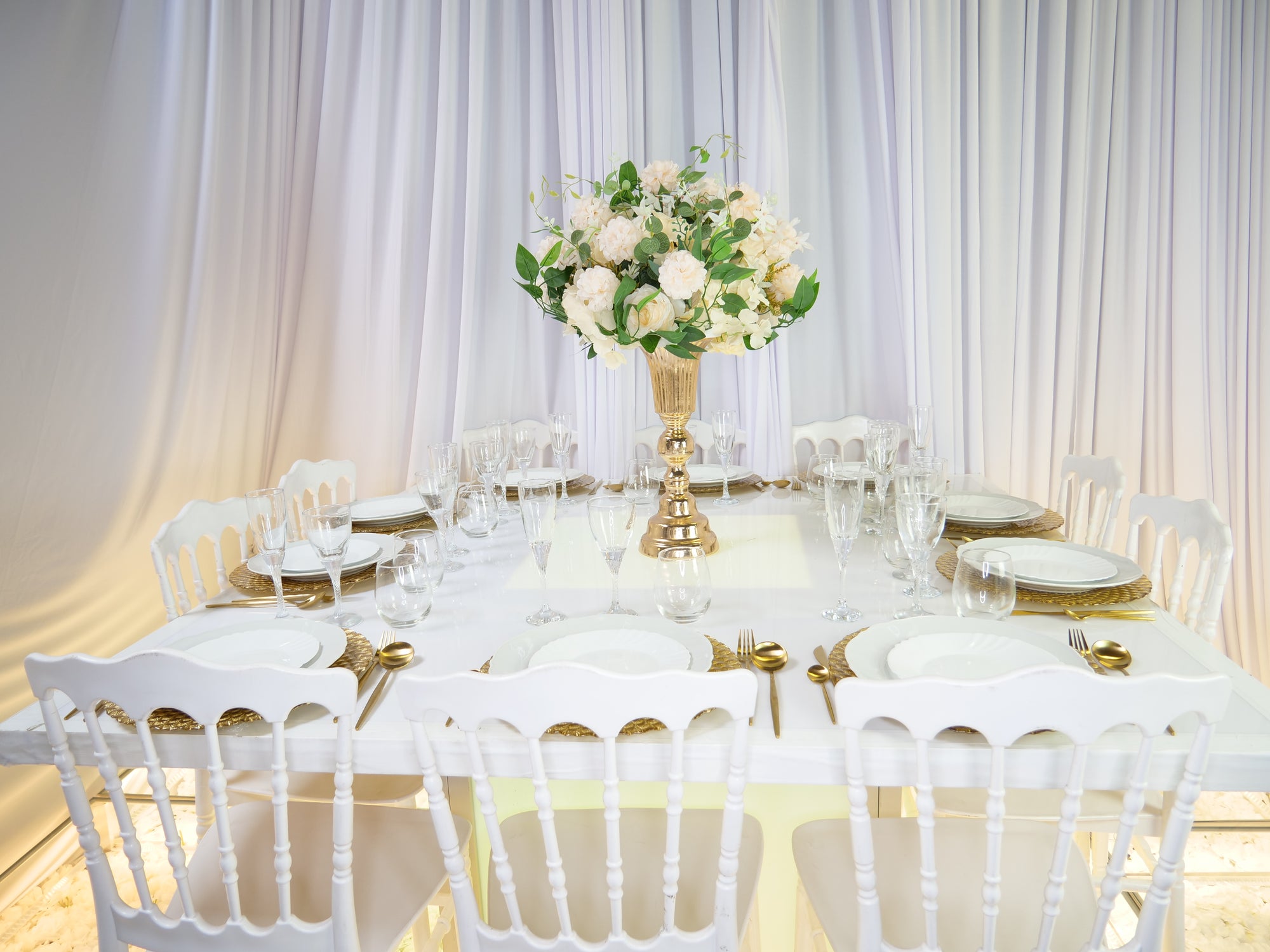 Location - [Table garnie PAP] Table lumineuse 10 personnes - Noces de Perle