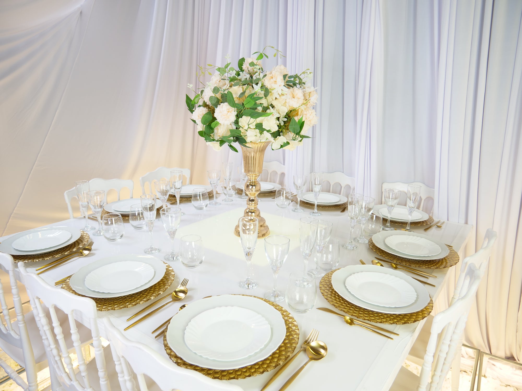 Location - [Table garnie PAP] Table lumineuse 10 personnes - Noces de Perle