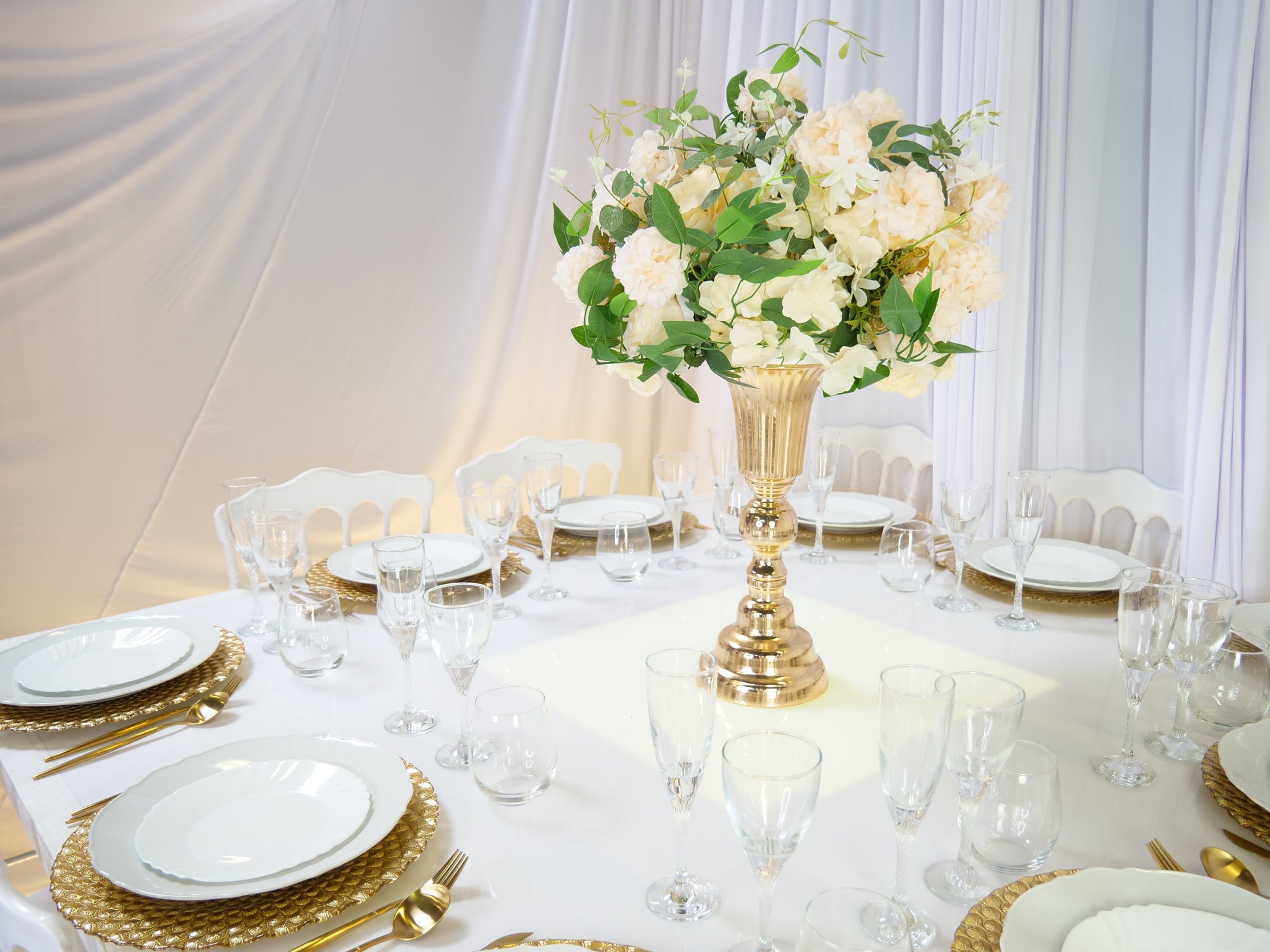 Location - [Table garnie PAP] Table lumineuse 10 personnes - Noces de Perle