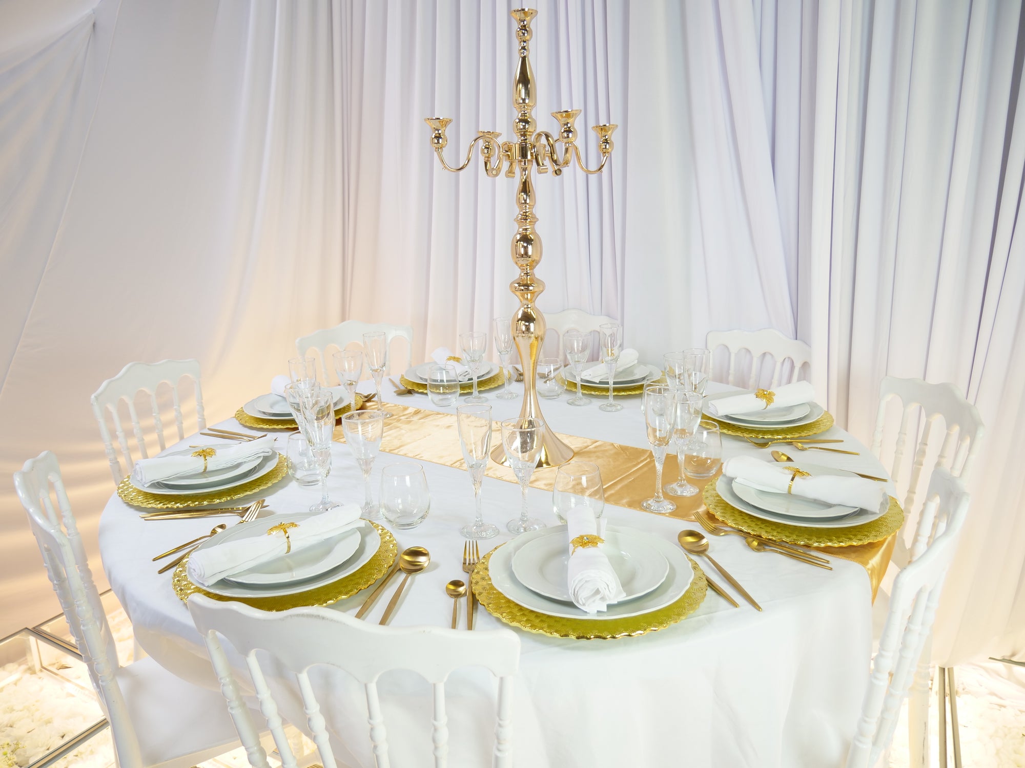 Location - [Table garnie PAP] Table garnie ronde 10 personnes - Harmonie Dorée