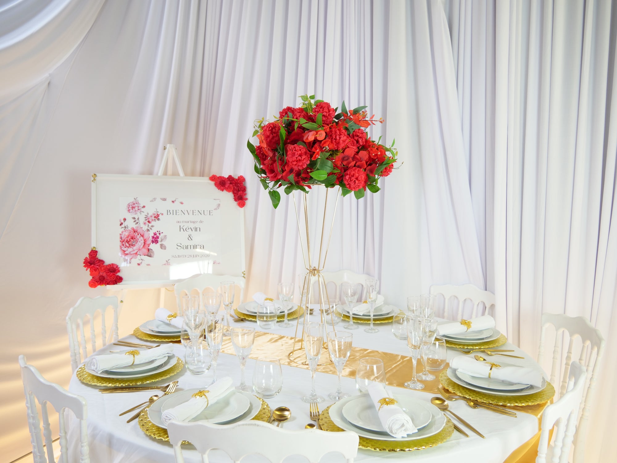 Location - [Table garnie PAP] Table garnie ronde 10 personnes - Cercle Enchanté