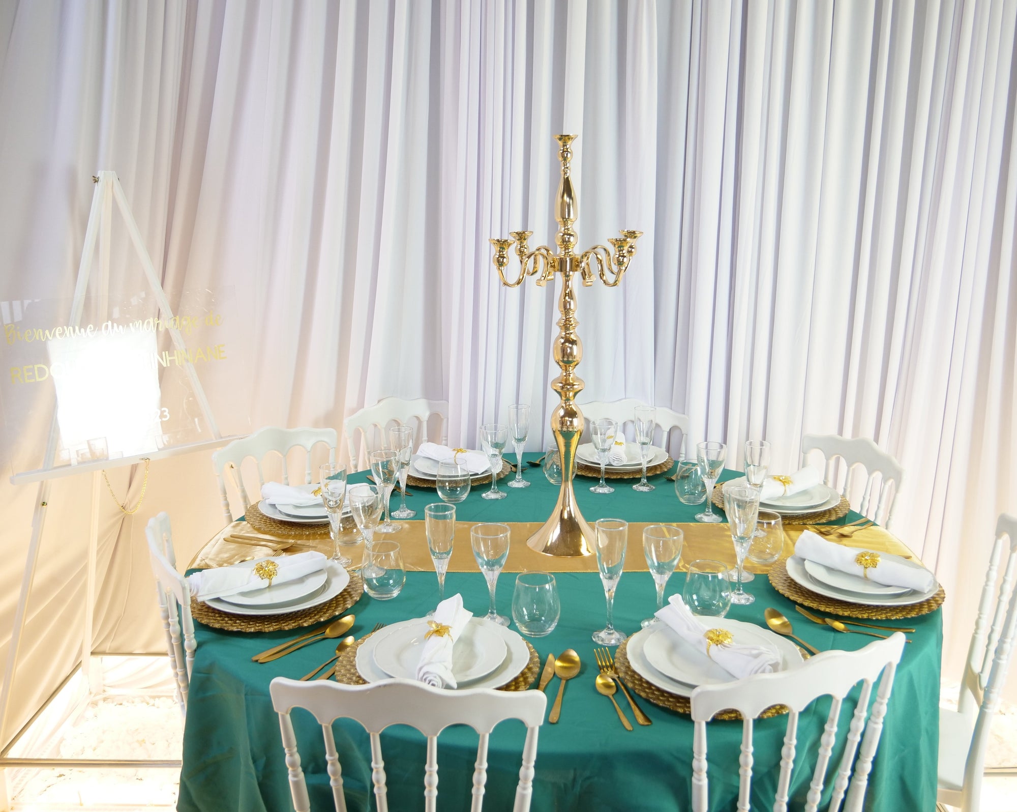 Location - [Table garnie PAP] Table garnie ronde 10 personnes - Olympe Nacré