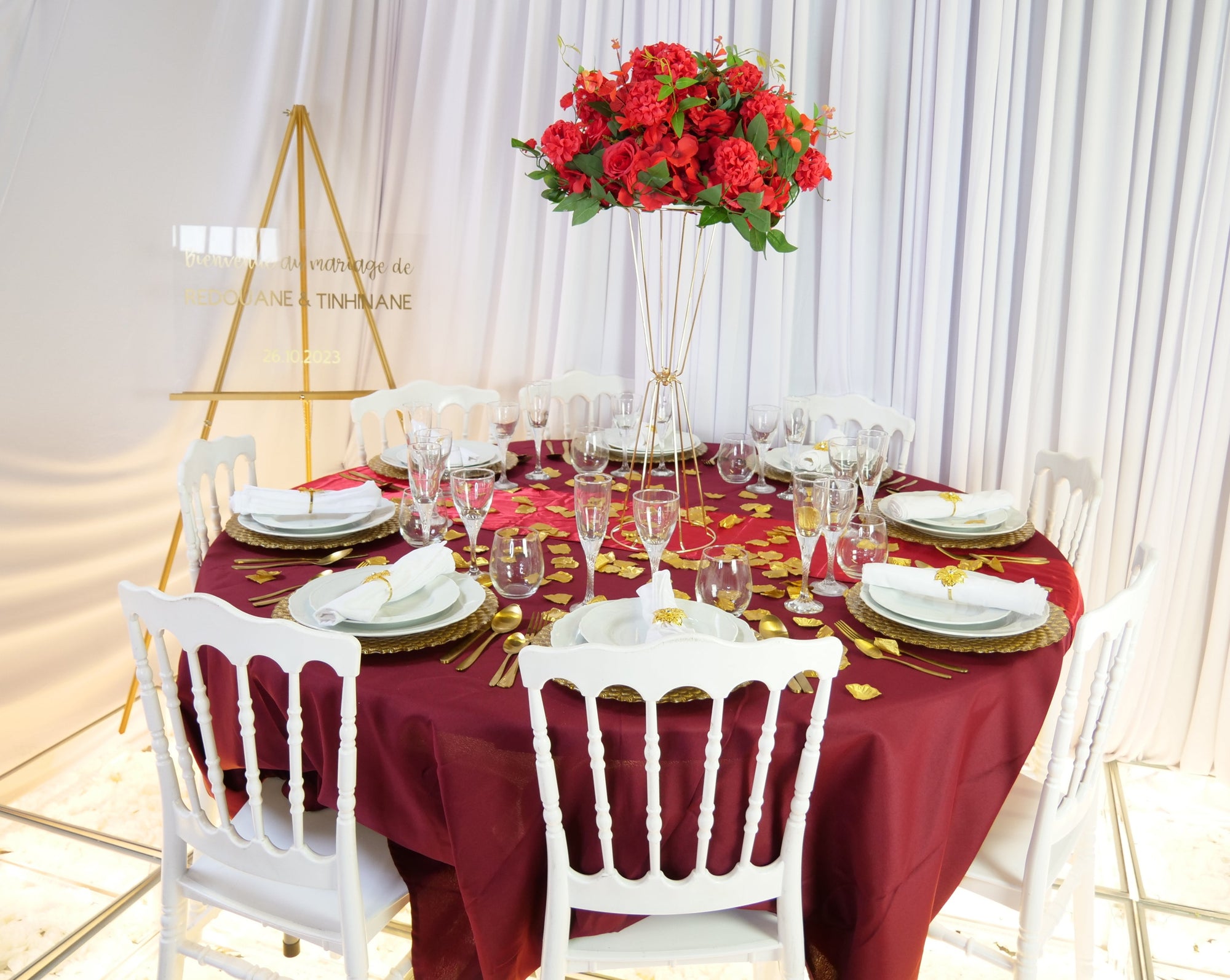 Location - [Table garnie PAP] Table garnie ronde 10 personnes - Ronde Bordeaux