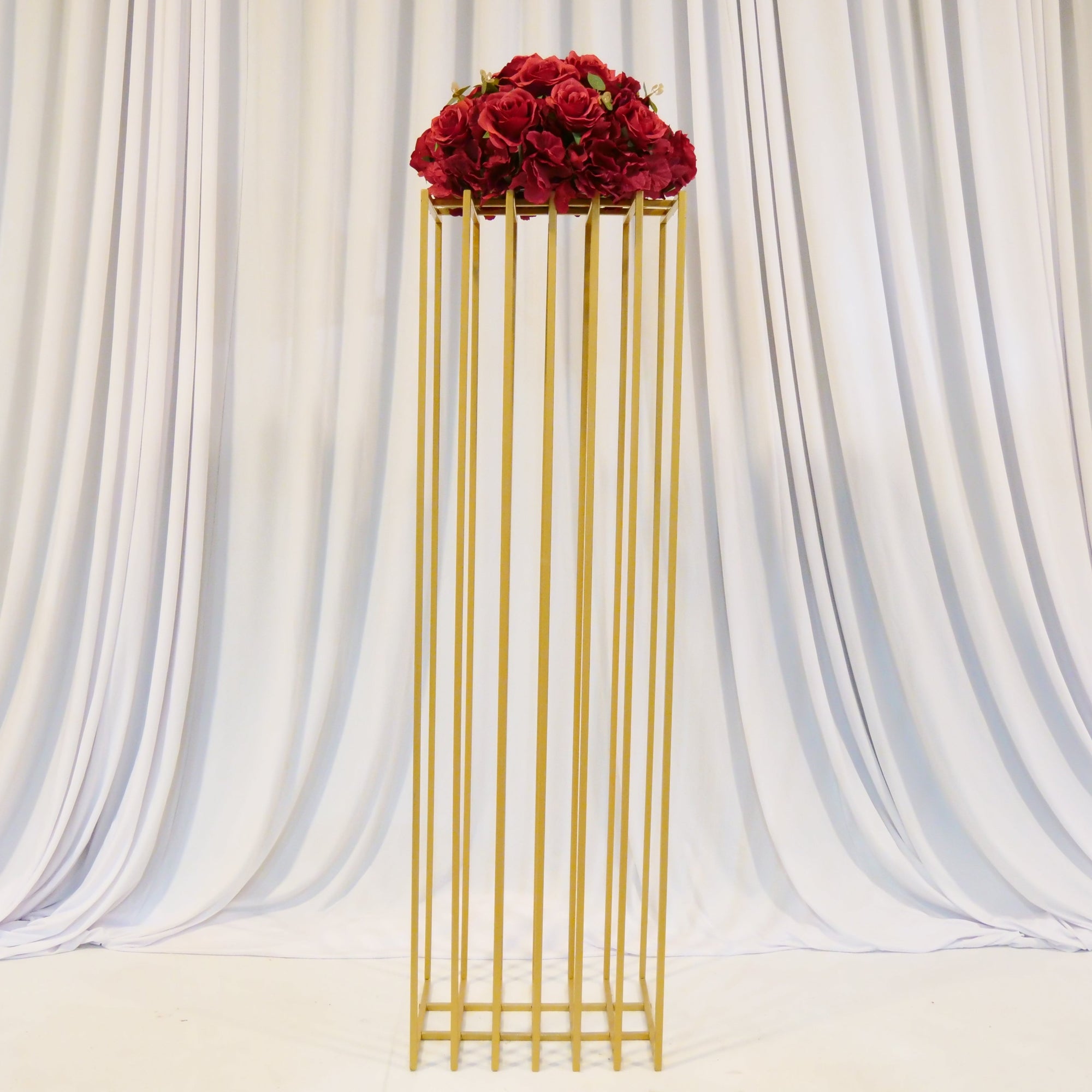 Location - Colonne en métal dorée pour allée centrale et fleurs
