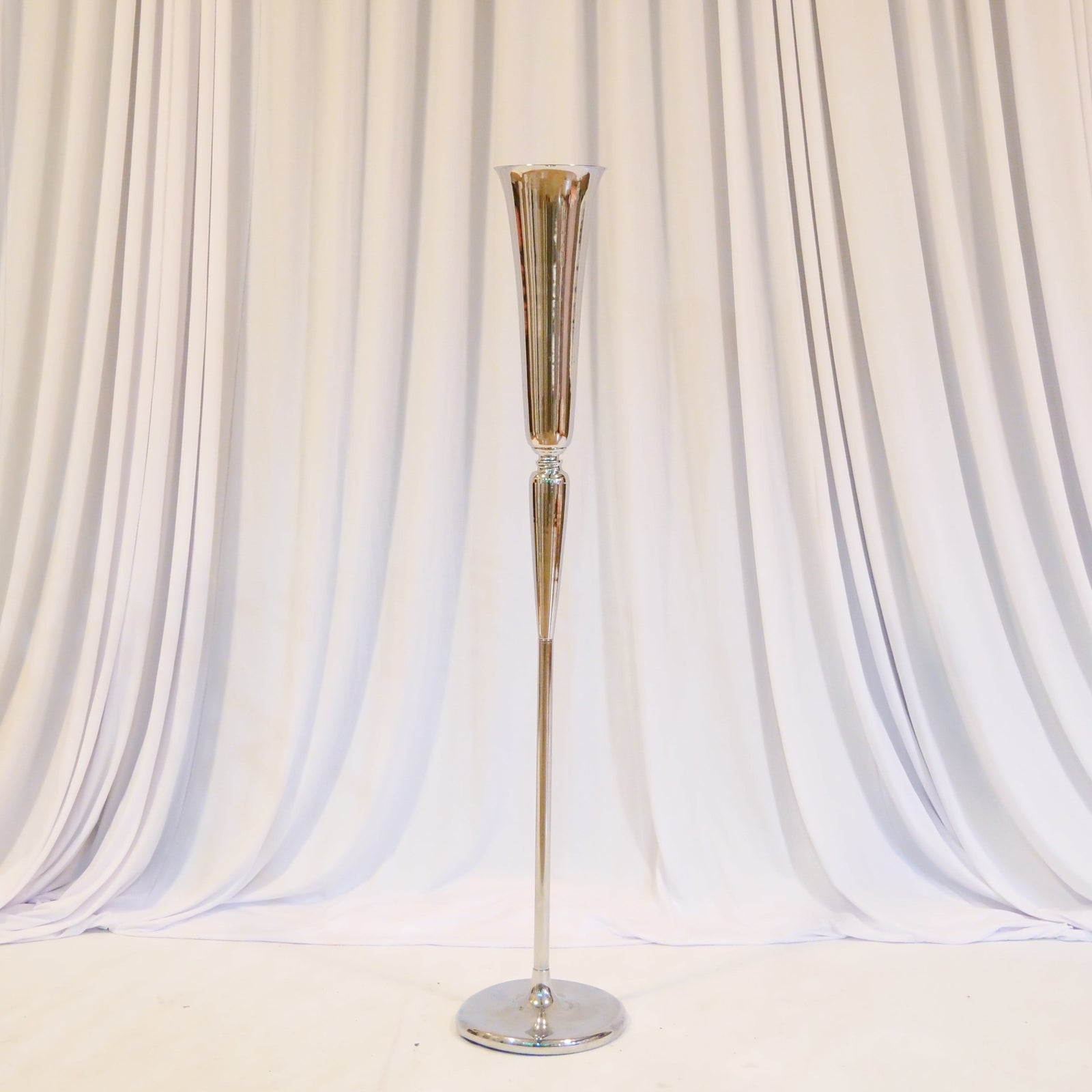 Location - Colonne à fleurs argentée de 120cm