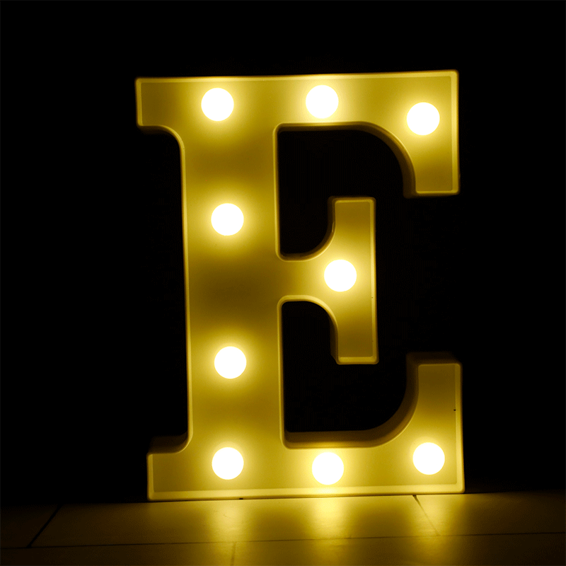 Lettre E Lumineuse LED